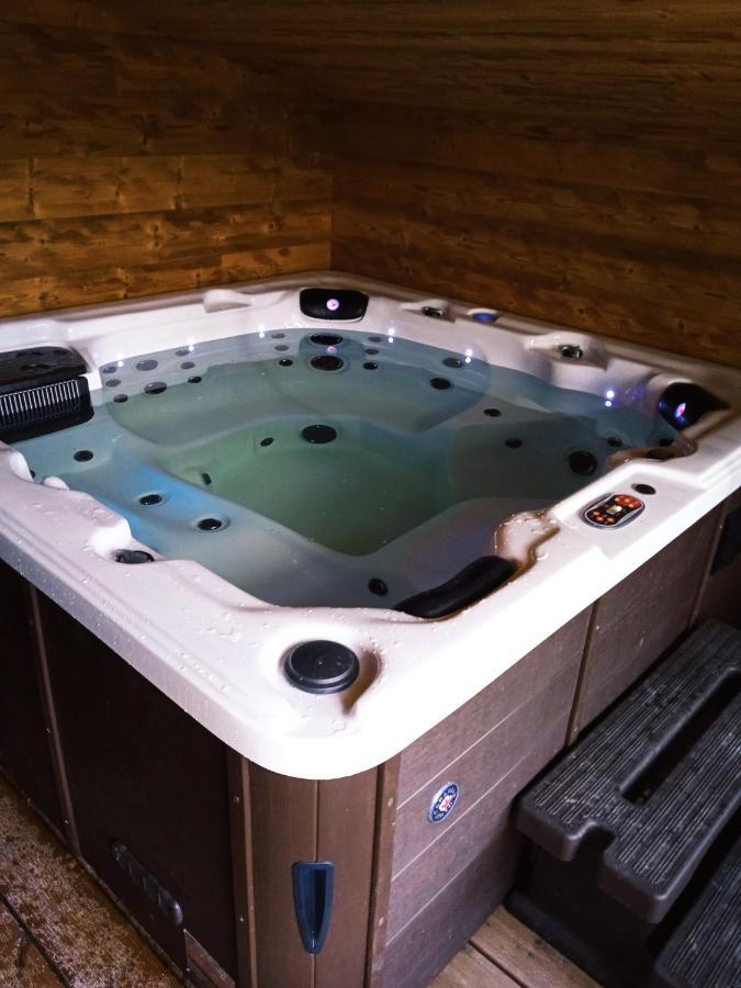 Gite Du Mas De La Finiere ,Avec Spa Interieur Шаторенар Экстерьер фото