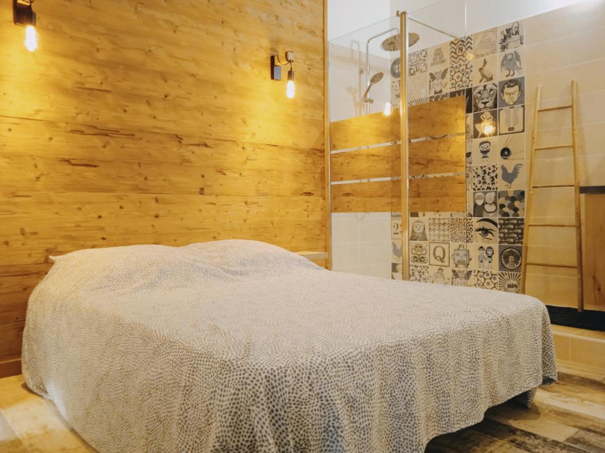 Gite Du Mas De La Finiere ,Avec Spa Interieur Шаторенар Экстерьер фото